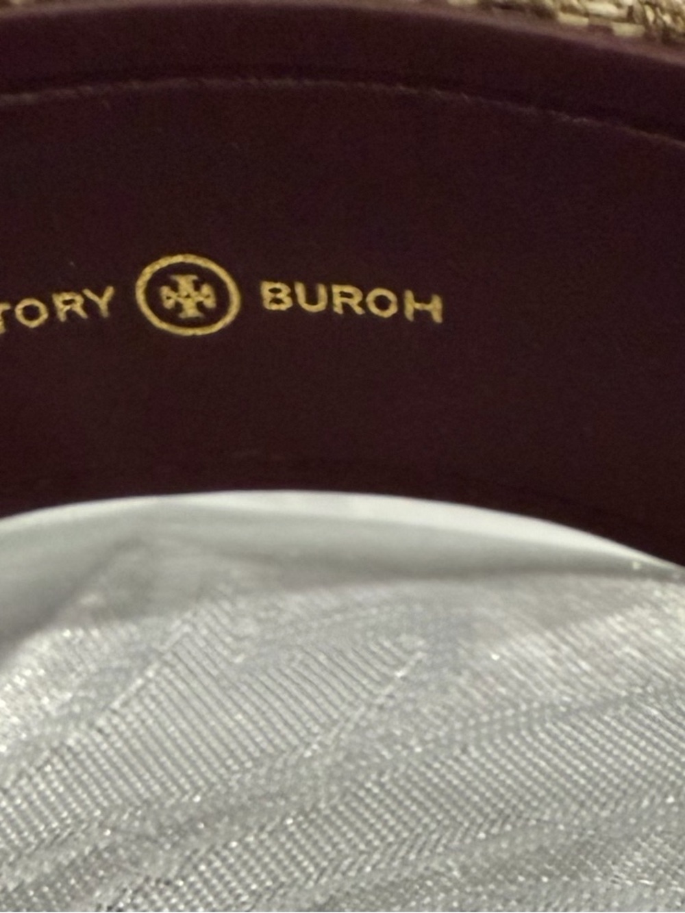 Tory Burch Beige Logo Pattern Headband with Brown Leather Lining. New - Picture 3 of 7